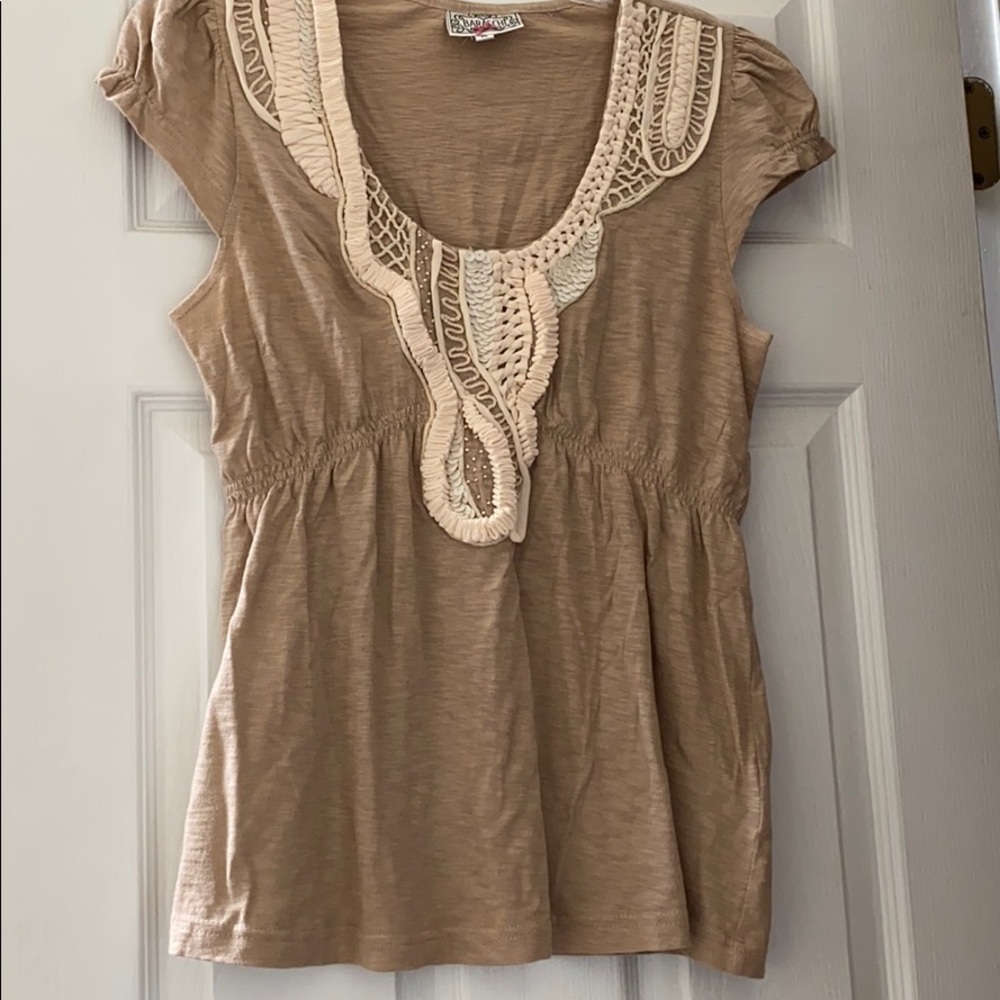 🔴 SOLD 🔴 Anthropologie Detailed Cap Sleeve Top